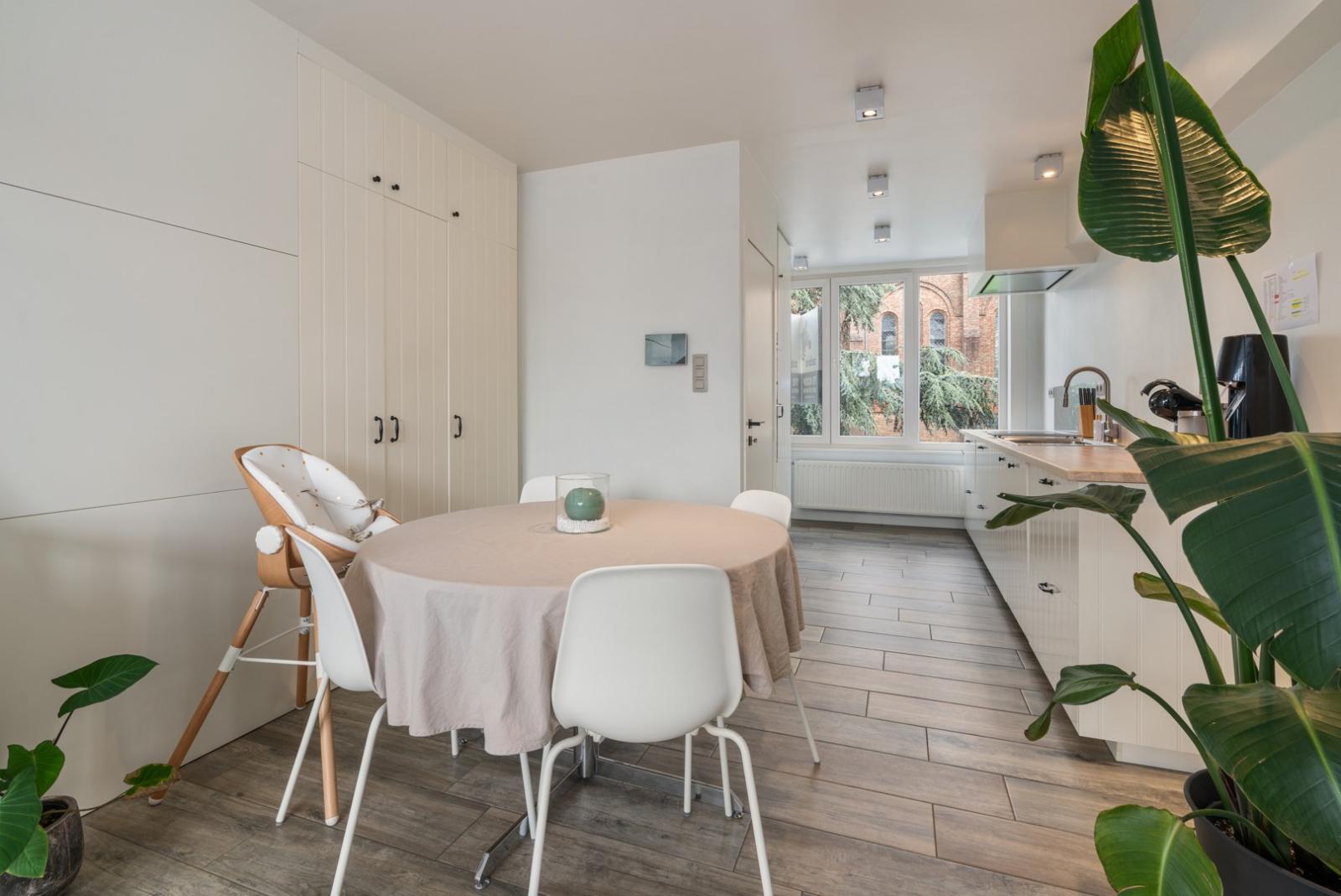 Instapklare woning met garage en stadstuin te Sint-Andries (Brugge)!