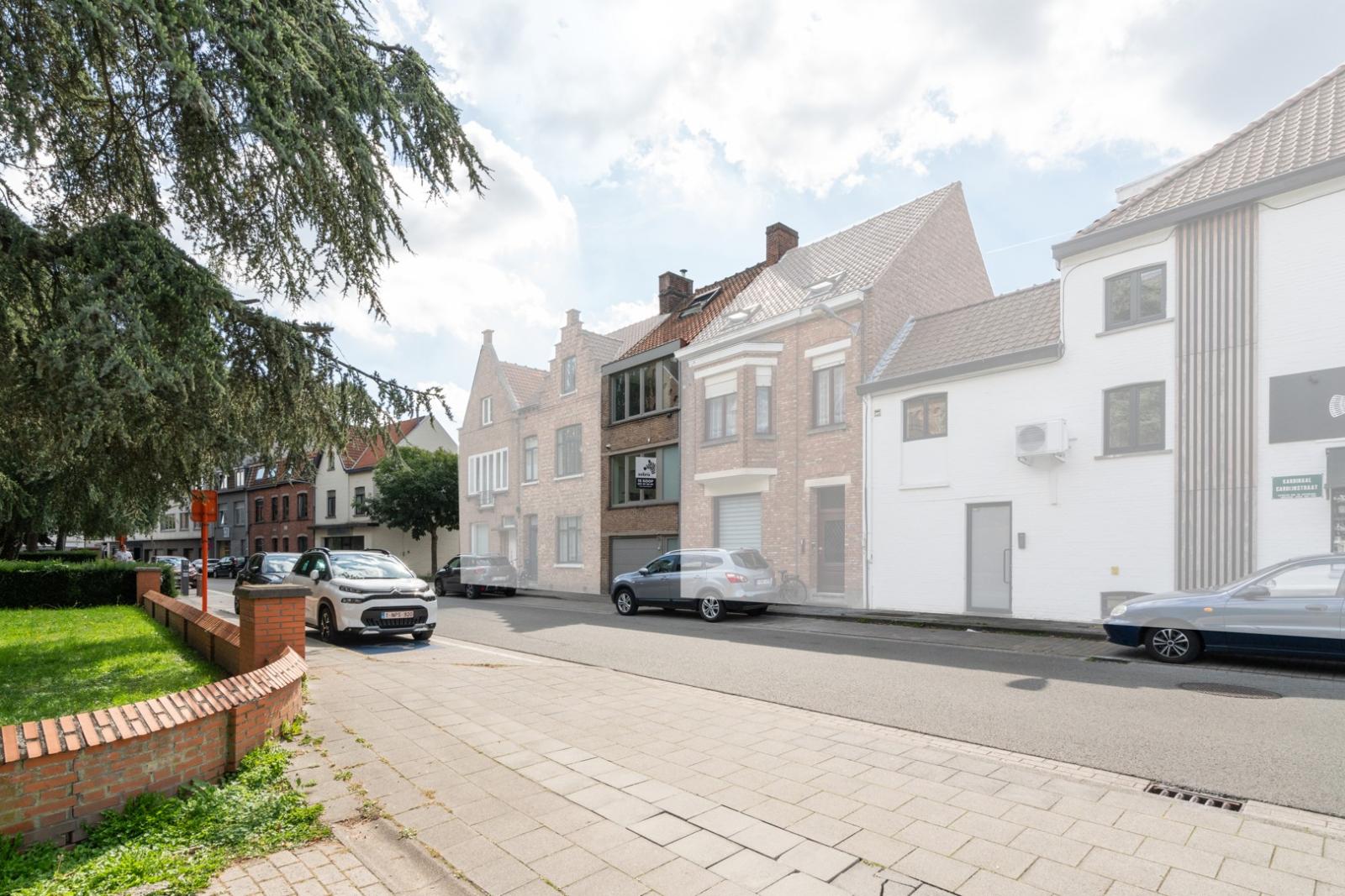 Instapklare woning met garage en stadstuin te Sint-Andries (Brugge)!