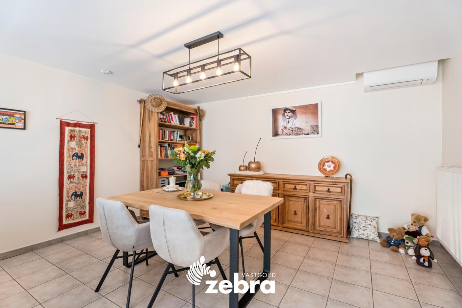 Instapklaar appartement met 2 slaapkamers in het centrum van Oostrozebeke!
