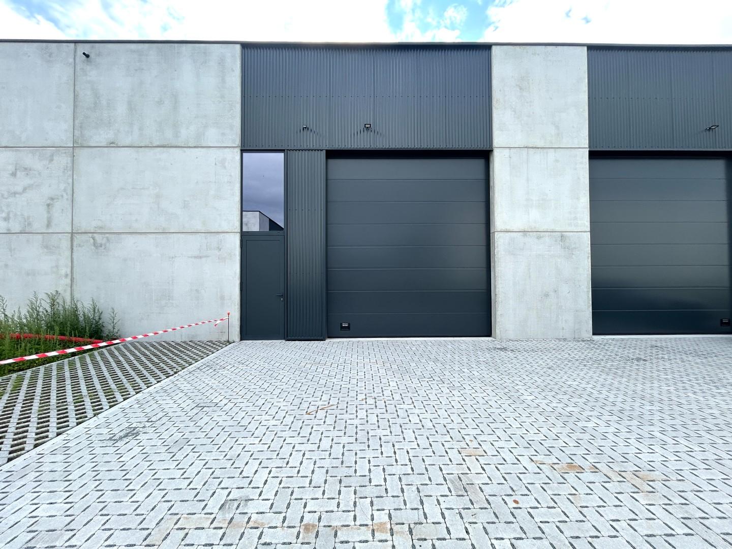 Uitstekend gelegen nieuwbouw KMO-unit te Clarysse Business Park Pittem!