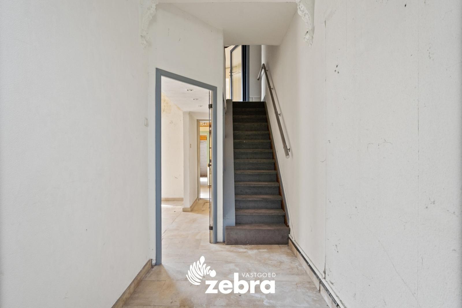 Te renoveren woning met 5 slaapkamers en veel potentieel in Sint-Michiels!