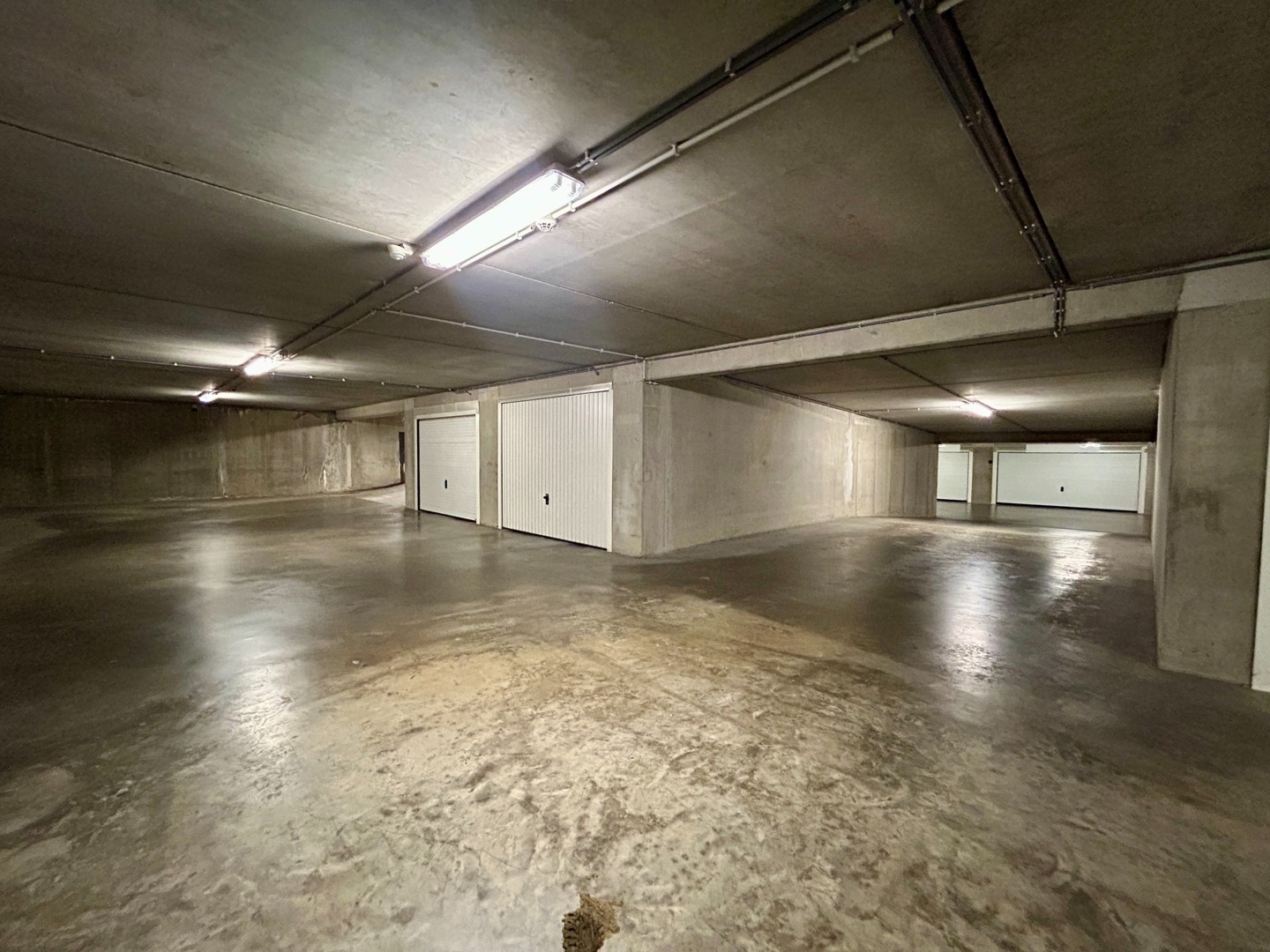 Kelderberging in residentie Conincklijke Passage te centrum Roeselare!