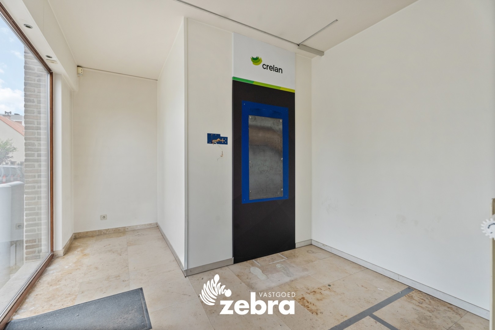 Veelzijdig handelspand op toplocatie in hartje Tielt – ook in te richten als woonst!