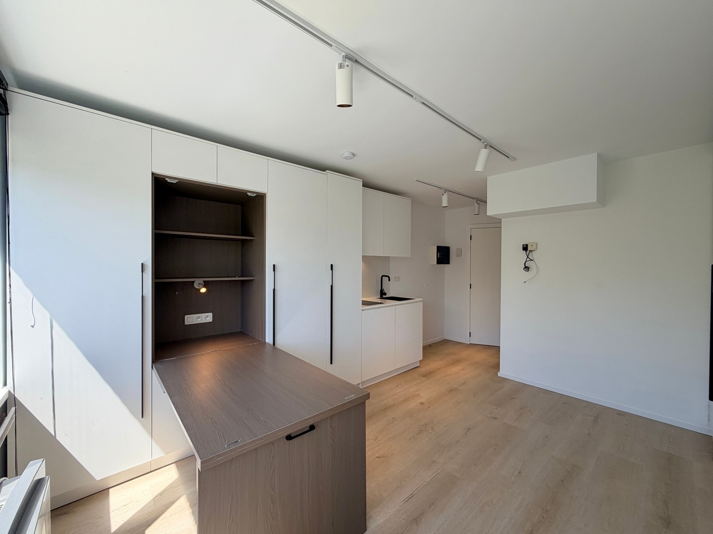 Instapklare studio in een rustige woonwijk te Kortrijk!