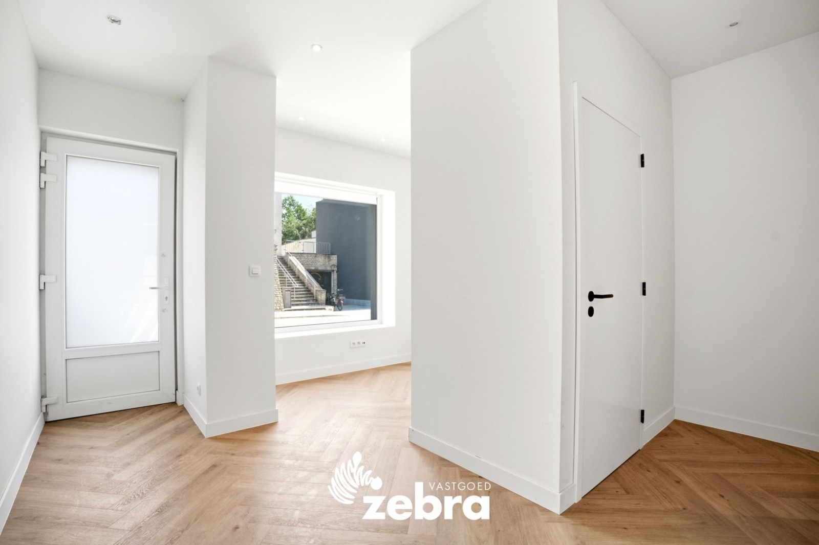 Volledig gerenoveerde woning met 3 slaapkamers, warmtepomp en zonnepanelen!