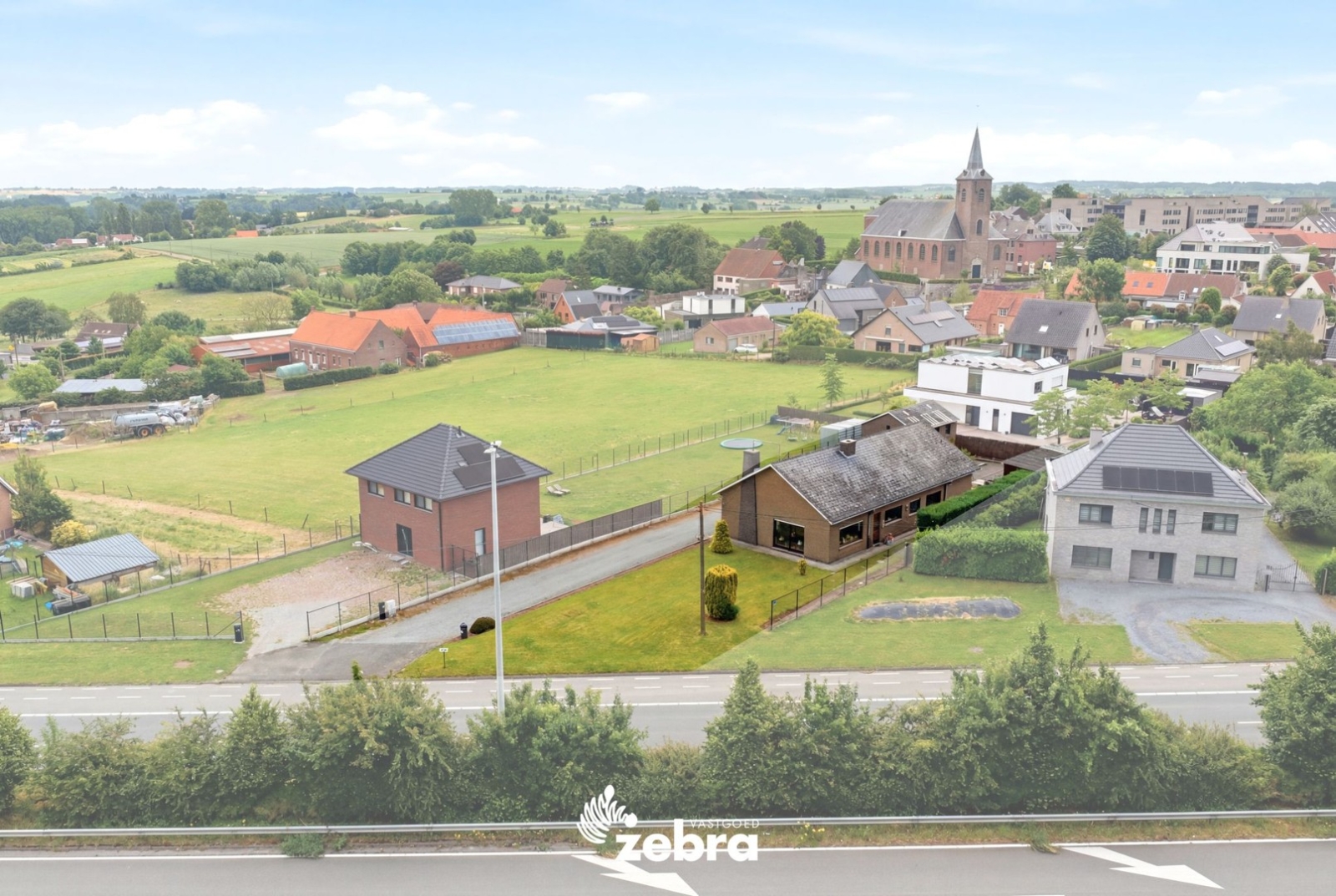 Ruime open bebouwing met 4 slaapkamers te Nukerke (Maarkedal)!