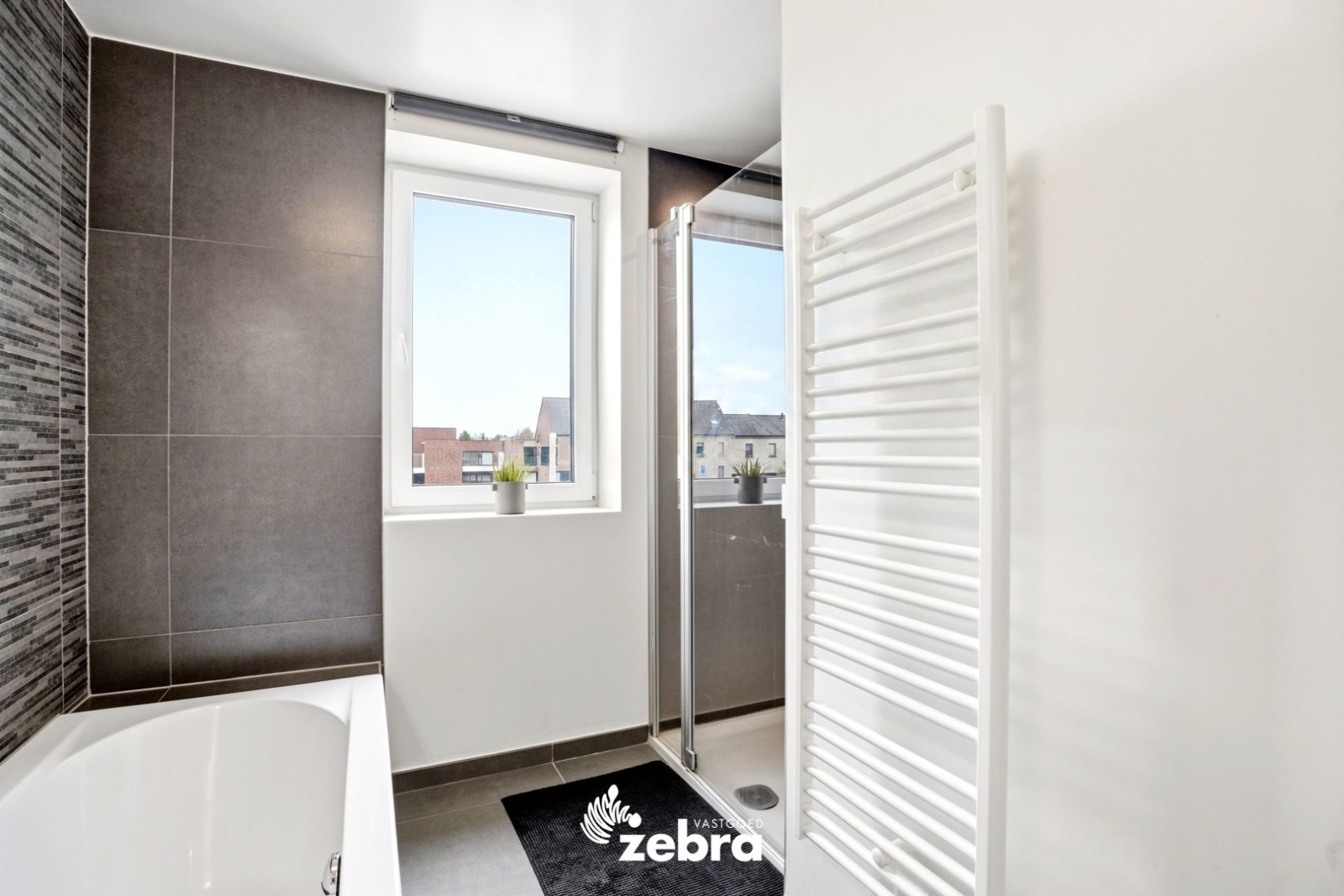 Jonge halfopen woning te Rumbeke!