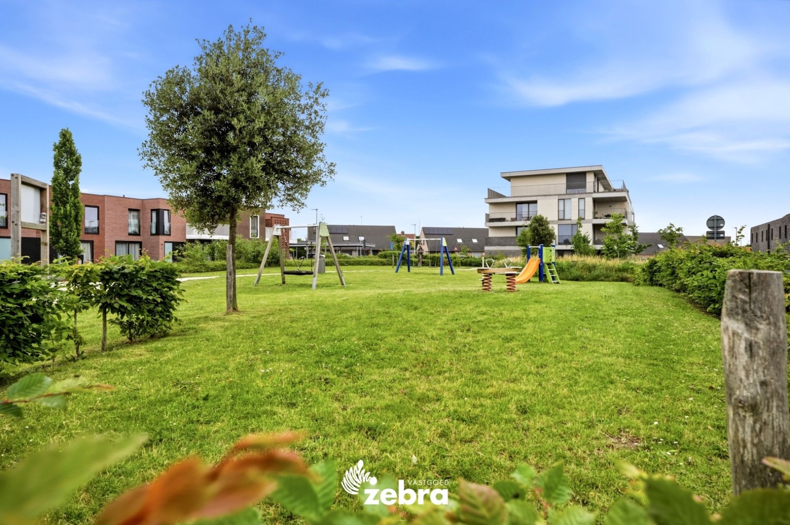 Jonge halfopen woning te Rumbeke!