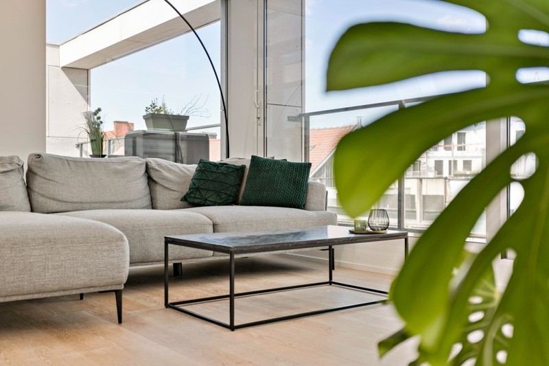 Luxueus appartement met ruim terras en parkeerplaats te Kortrijk centrum!