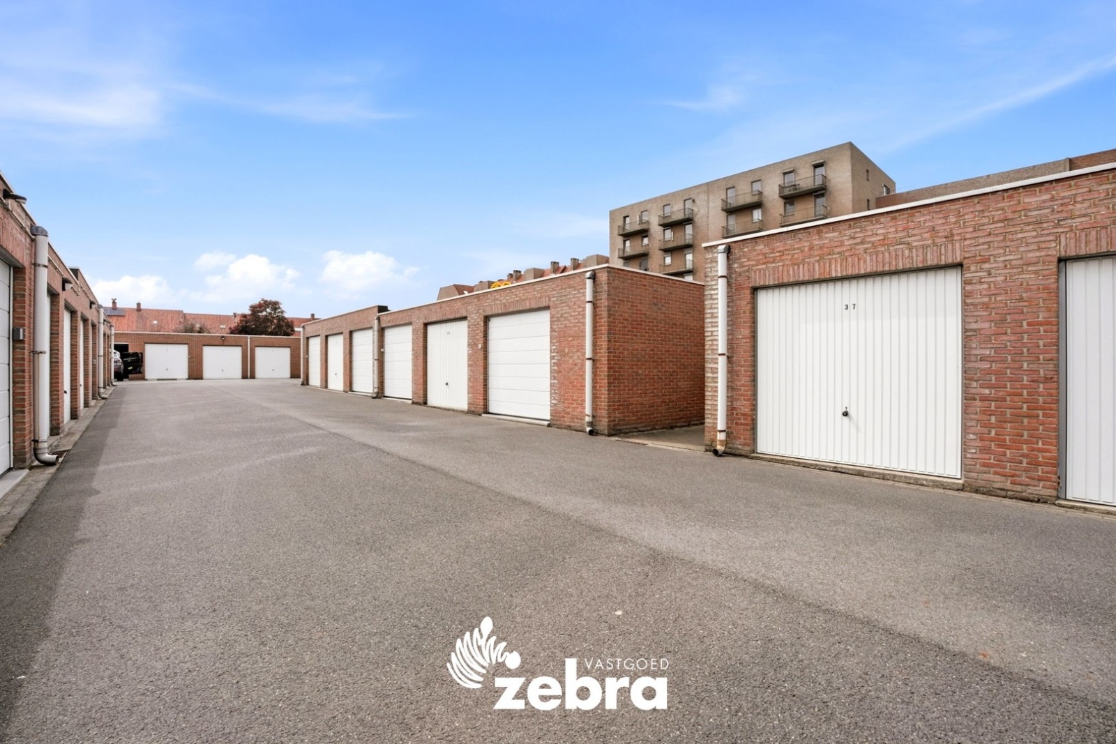 Afgesloten garagebox op gunstige ligging!