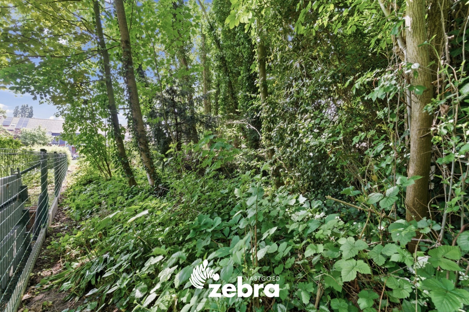 Verzorgde woning met gezellige tuin te Roeselare!