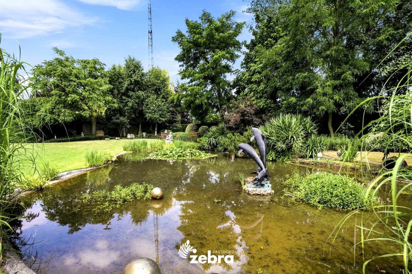 Exclusieve villa op een perceel van bijna 3.000 m² in Meulebeke!