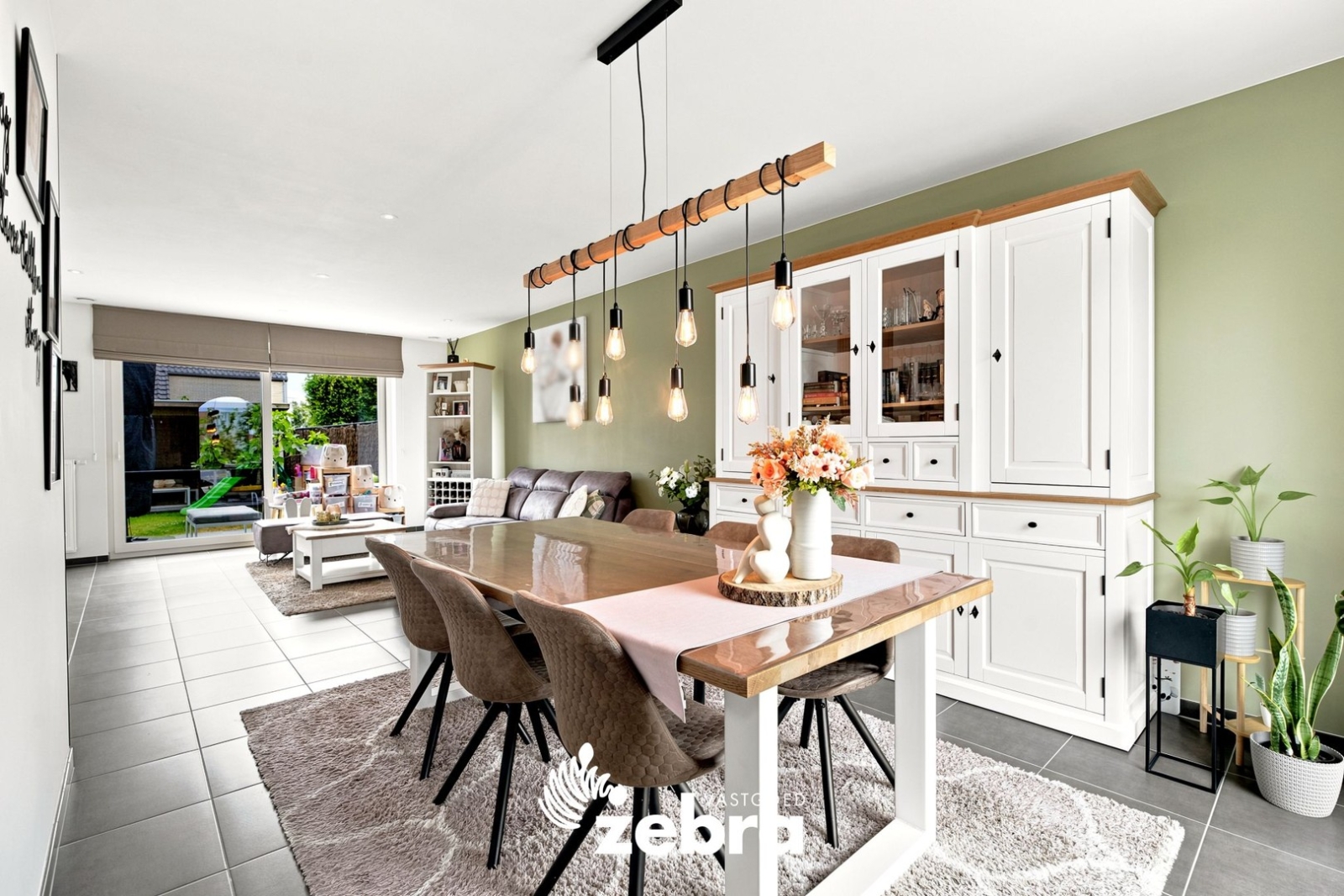Modern wooncomfort in een instapklare woning met 4 slaapkamers!